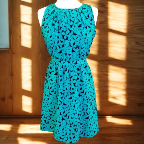 LOFT Dresses & Skirts - Loft Floral Petite Lined Dress